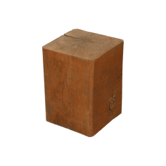 Reserve hardhouten klos voor bandenstamper