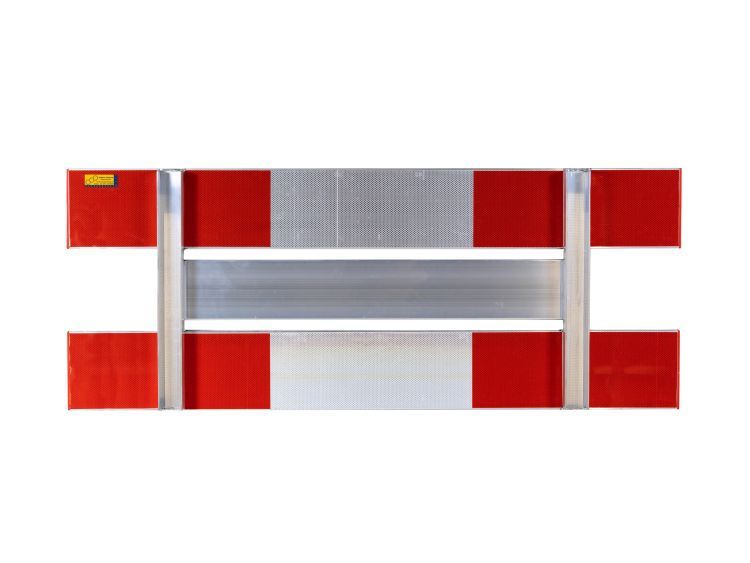 Afzethek 1,50 m r3 met plank zonder staanders