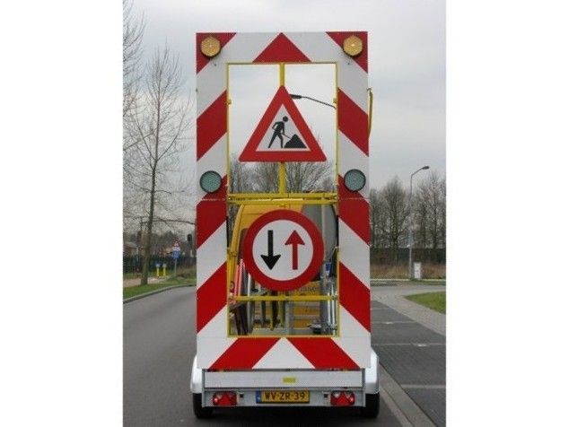 Actiescherm opbouw met 4 Multi-LED lampen