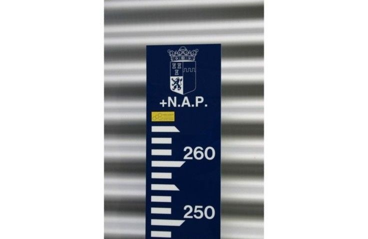 Peilschaal polyester 13 cm breed per meter