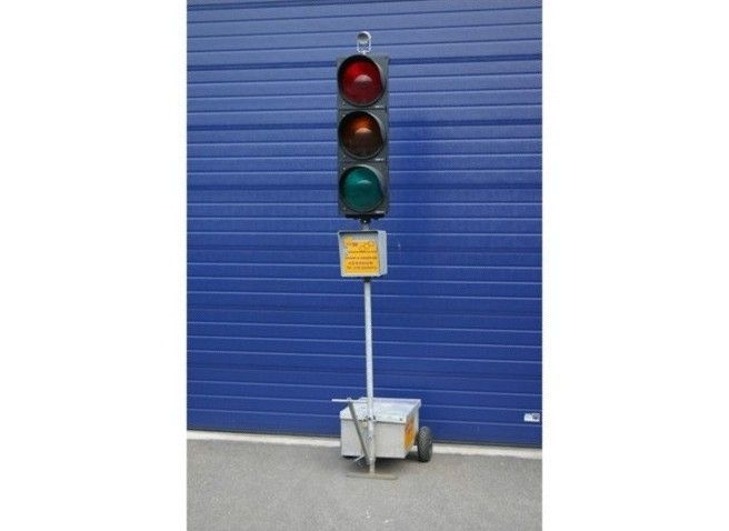 Verkeerslicht type 2000 LED met melder per paal